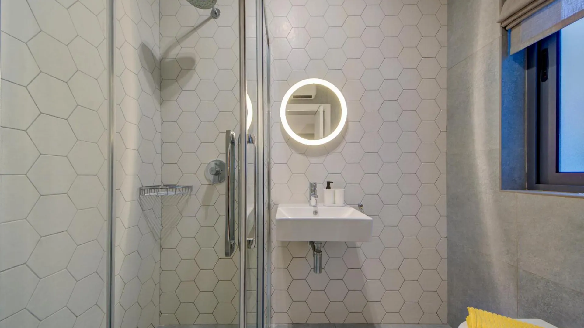 Modern Marsaxlokk Apartment